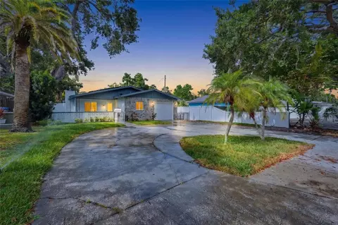 8170 22nd Ave N, Saint Petersburg, FL 33710