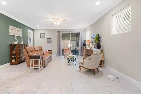 Living - 10316 Holstein Edge Pl, Riverview, FL 33569 photo 2 of 4