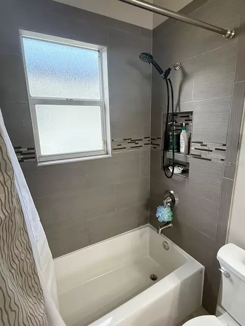Bath - 13008 Prestwick Dr, Riverview, FL 33579 photo 6 of 8