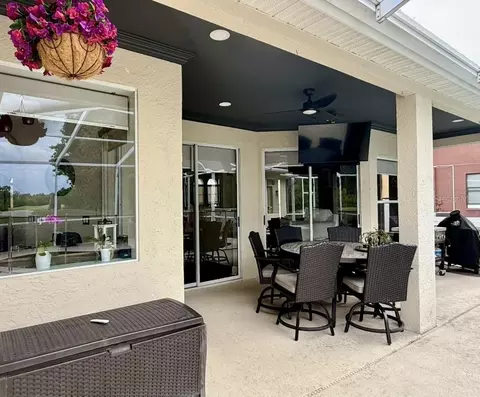 Exterior - 13008 Prestwick Dr, Riverview, FL 33579 photo 4 of 8