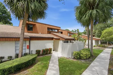 2052 Sunset Point Rd #45, Clearwater, FL 33765