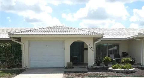 10451 Azalea Park Dr N #2, Pinellas Park, FL 33782