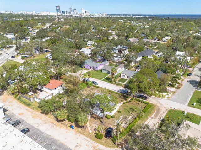 2755 Edwards Ave S, Saint Petersburg, FL 33705