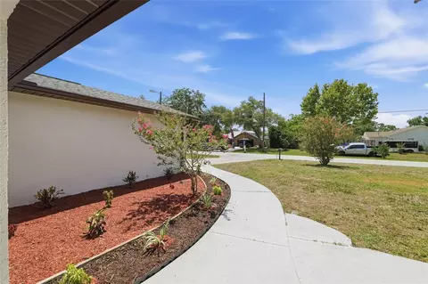 2433 Waterfall Dr, Spring Hill, FL 34608 photo 3