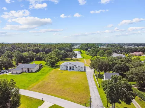 6644 Country Club Rd, Wesley Chapel, FL 33544