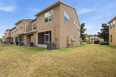 Exterior - 6924 Towering Spruce Dr, Riverview, FL 33578 photo 6 of 8