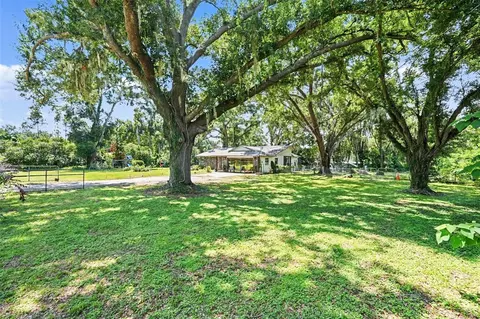 534 Leverett Rd, Seffner, FL 33584 photo 2