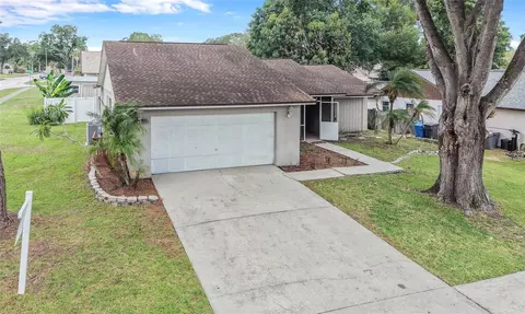1702 Southwind Dr, Brandon, FL 33510 photo 2