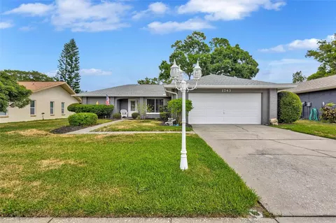 1743 Macdonnell Dr, Palm Harbor, FL 34684