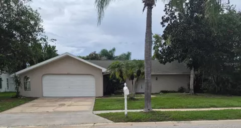 10227 Landmark Dr, Hudson, FL 34667