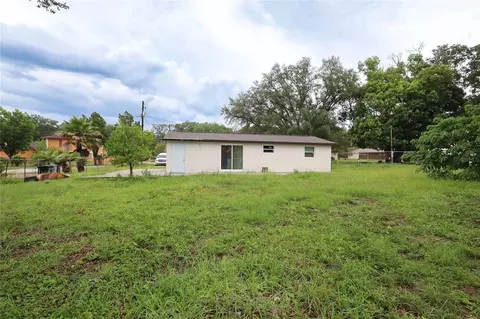 Exterior - 6427 A L Campbell Ln, Seffner, FL 33584 photo 4 of 5