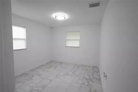Bedroom - 6427 A L Campbell Ln, Seffner, FL 33584 photo 8 of 9