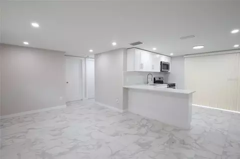 Living - 6427 A L Campbell Ln, Seffner, FL 33584 photo 3 of 5