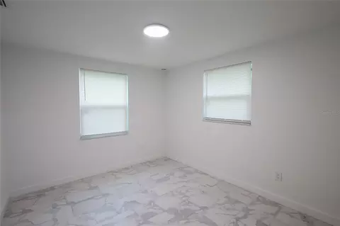 Bedroom - 6427 A L Campbell Ln, Seffner, FL 33584 photo 5 of 9