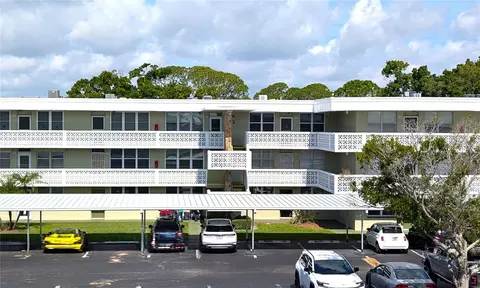 4890 Bay St NE #324, Saint Petersburg, FL 33703