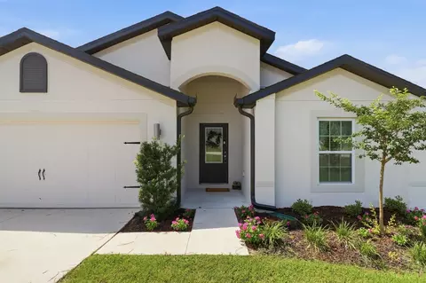 12200 Pine Finch Ave, Weeki Wachee, FL 34614