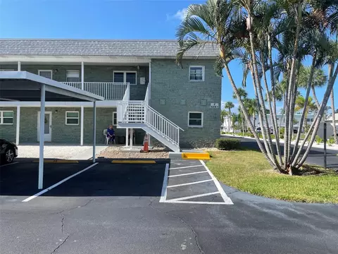 5287 81st St N #12, Saint Petersburg, FL 33709