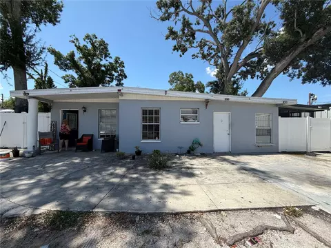 2318 W Powhatan Ave, Tampa, FL 33603