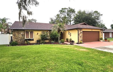 812 Sandalwood Dr, Plant City, FL 33563