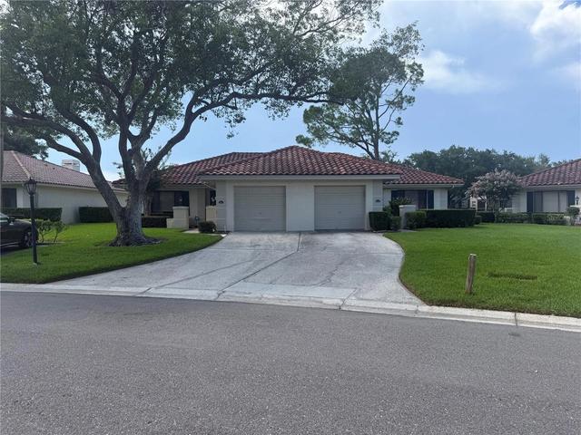 18425 Aintree Ct, Tampa, FL 33647