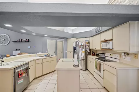 13499 Bruni Dr, Spring Hill, FL 34609 photo 7