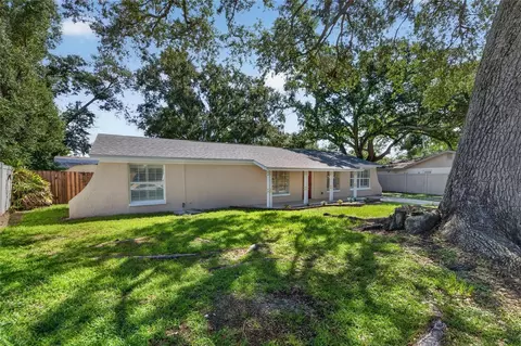 Exterior - 522 Highview Cir N, Brandon, FL 33510 photo 4 of 18