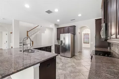 Kitchen - 1120 Maza Pl, Trinity, FL 34655 photo 9 of 9