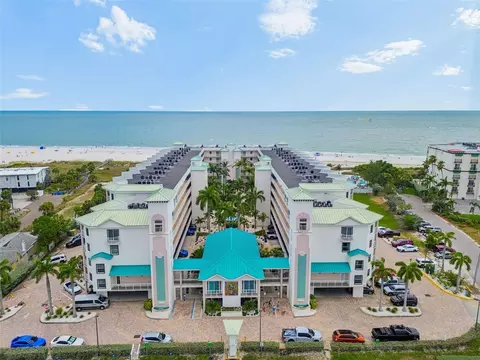 12000 Gulf Blvd #304S, Treasure Island, FL 33706