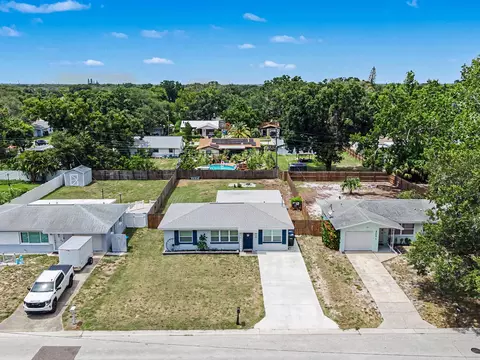 View/Area - 3029 Pine Tree Ave, Largo, FL 33771 photo 1 of 10