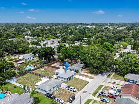 View/Area - 3029 Pine Tree Ave, Largo, FL 33771 photo 8 of 10