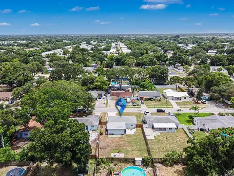 View/Area - 3029 Pine Tree Ave, Largo, FL 33771 photo 7 of 10