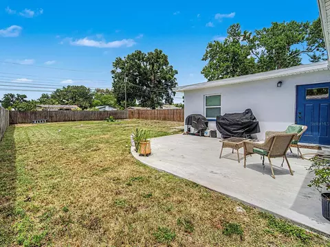 Exterior - 3029 Pine Tree Ave, Largo, FL 33771 photo 4 of 10