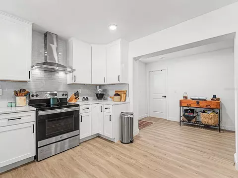 Kitchen - 3029 Pine Tree Ave, Largo, FL 33771 photo 2 of 9