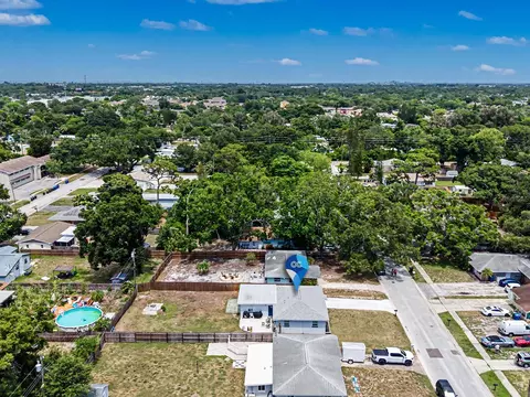 View/Area - 3029 Pine Tree Ave, Largo, FL 33771 photo 4 of 10