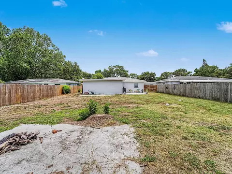 Exterior - 3029 Pine Tree Ave, Largo, FL 33771 photo 10 of 10