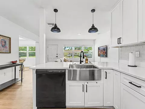 Kitchen - 3029 Pine Tree Ave, Largo, FL 33771 photo 4 of 9