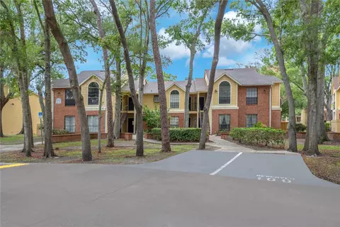 8609 Mallard Reserve Dr #203, Tampa, FL 33614