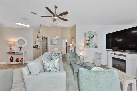 Living - 13403 Beechberry Dr, Riverview, FL 33579 photo 5 of 6