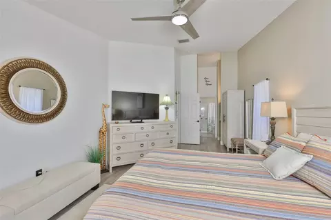 Bedroom - 13403 Beechberry Dr, Riverview, FL 33579 photo 1 of 9