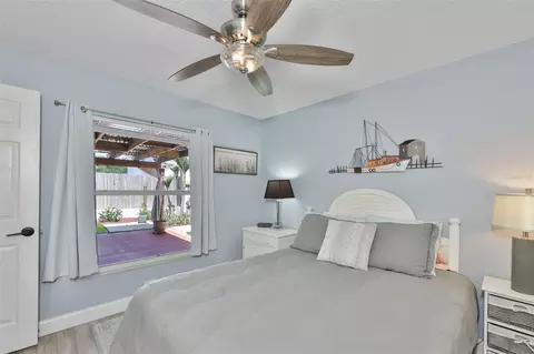 Bedroom - 13403 Beechberry Dr, Riverview, FL 33579 photo 5 of 9