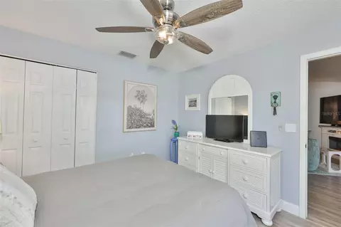 Bedroom - 13403 Beechberry Dr, Riverview, FL 33579 photo 6 of 9