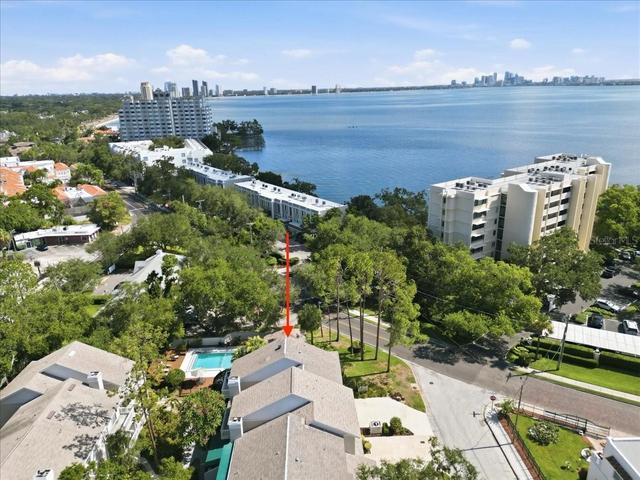 5103 S Jules Verne Ct, Tampa, FL 33611