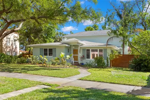 2217 Brevard Rd NE, Saint Petersburg, FL 33704