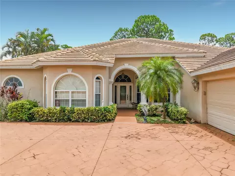 2221 Oxford Ridge Cir, Lehigh Acres, FL 33973