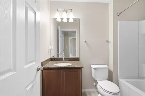 Bath - 4715 Chatterton Way, Riverview, FL 33578 photo 4 of 4