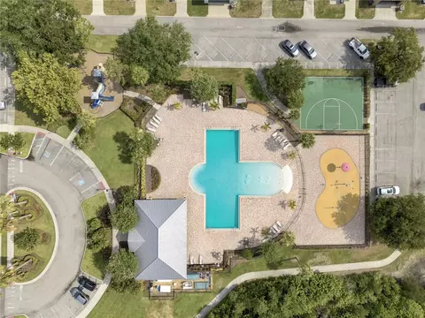 View/Area - 4715 Chatterton Way, Riverview, FL 33578 photo 3 of 7