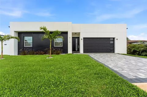 9714 Van St, Tampa, FL 33615