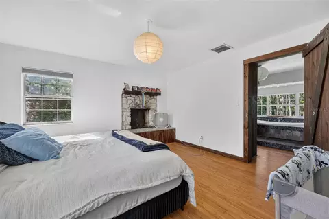 Bedroom - 8922 Pritcher Rd, Lithia, FL 33547 photo 3 of 8