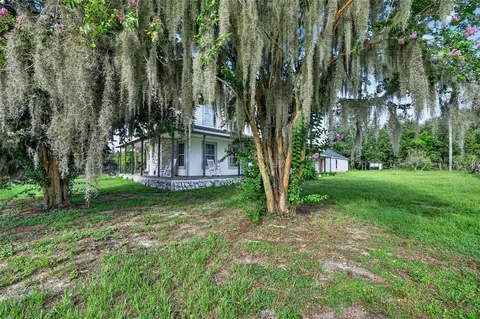 Exterior - 8922 Pritcher Rd, Lithia, FL 33547 photo 8 of 26