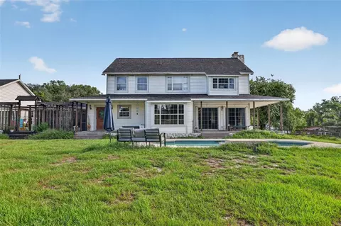 Exterior - 8922 Pritcher Rd, Lithia, FL 33547 photo 4 of 26